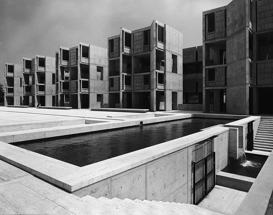 Salk Institute, sunken court and study towers