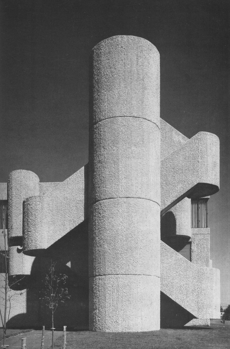 Round concrete stair tower