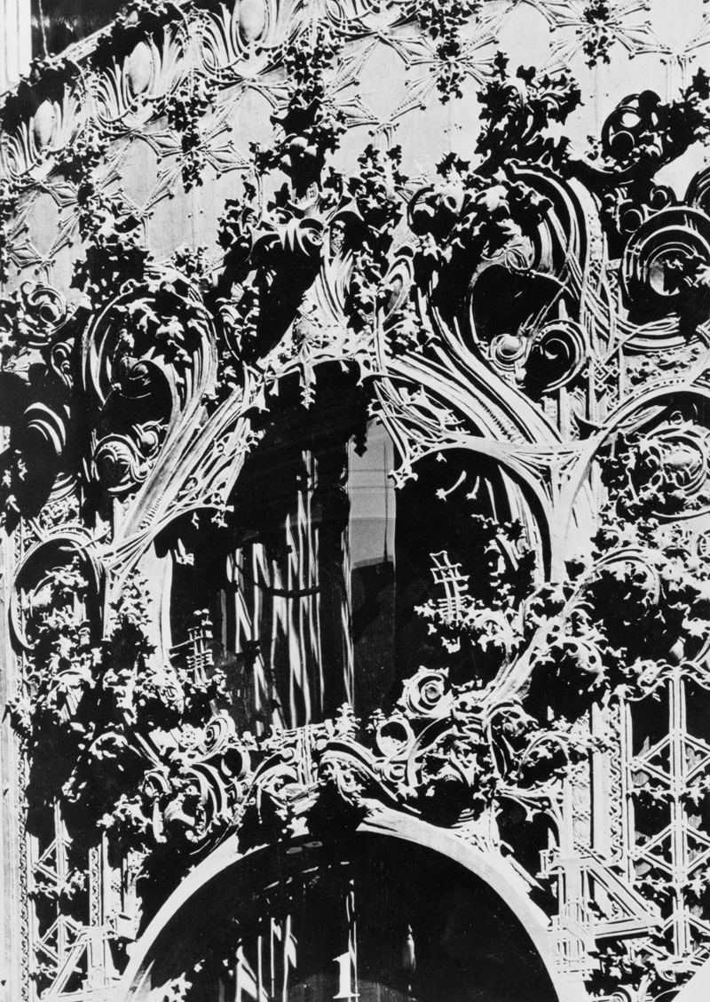 Cast iron ornament, close view