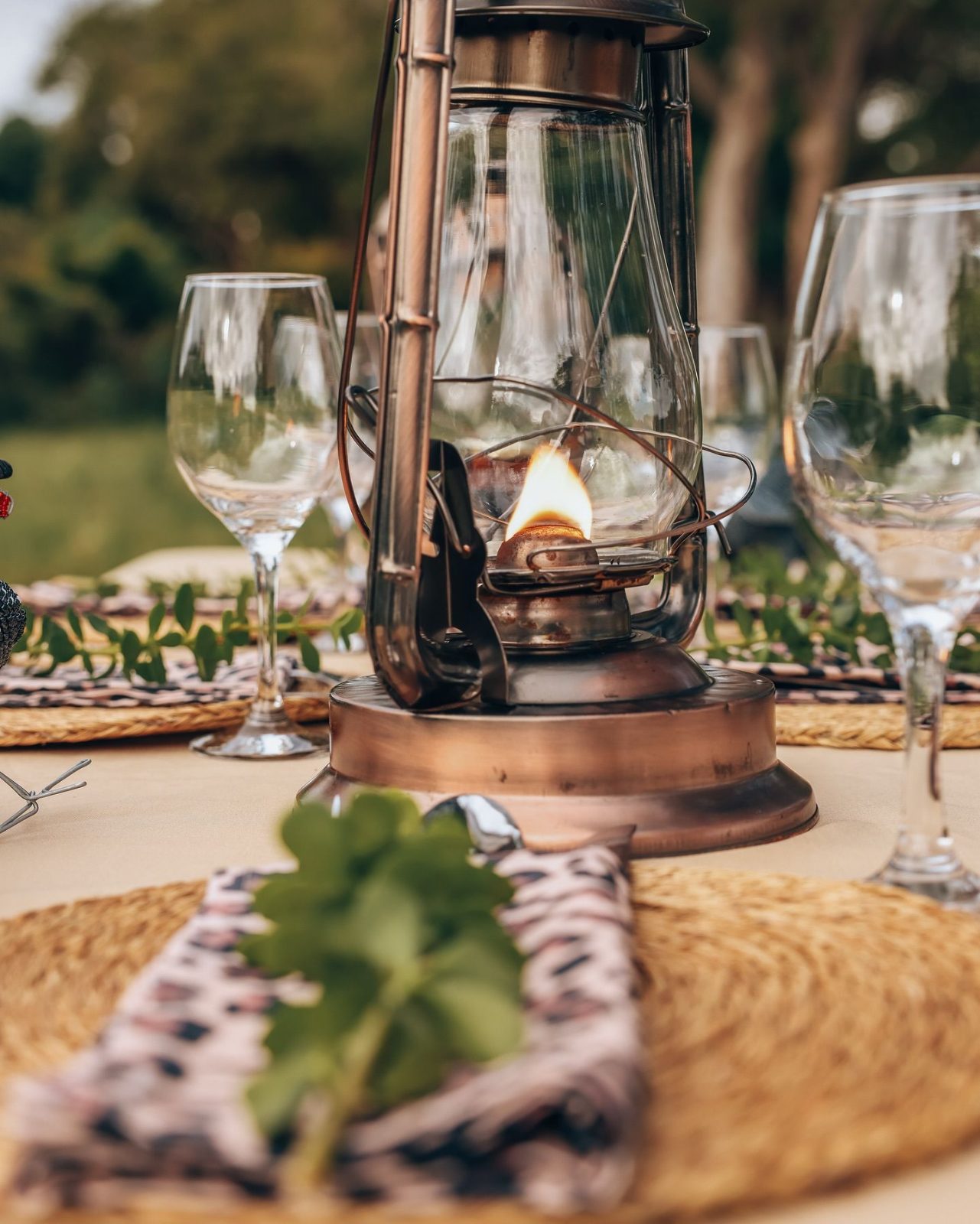 Activities, Experiences & Dining