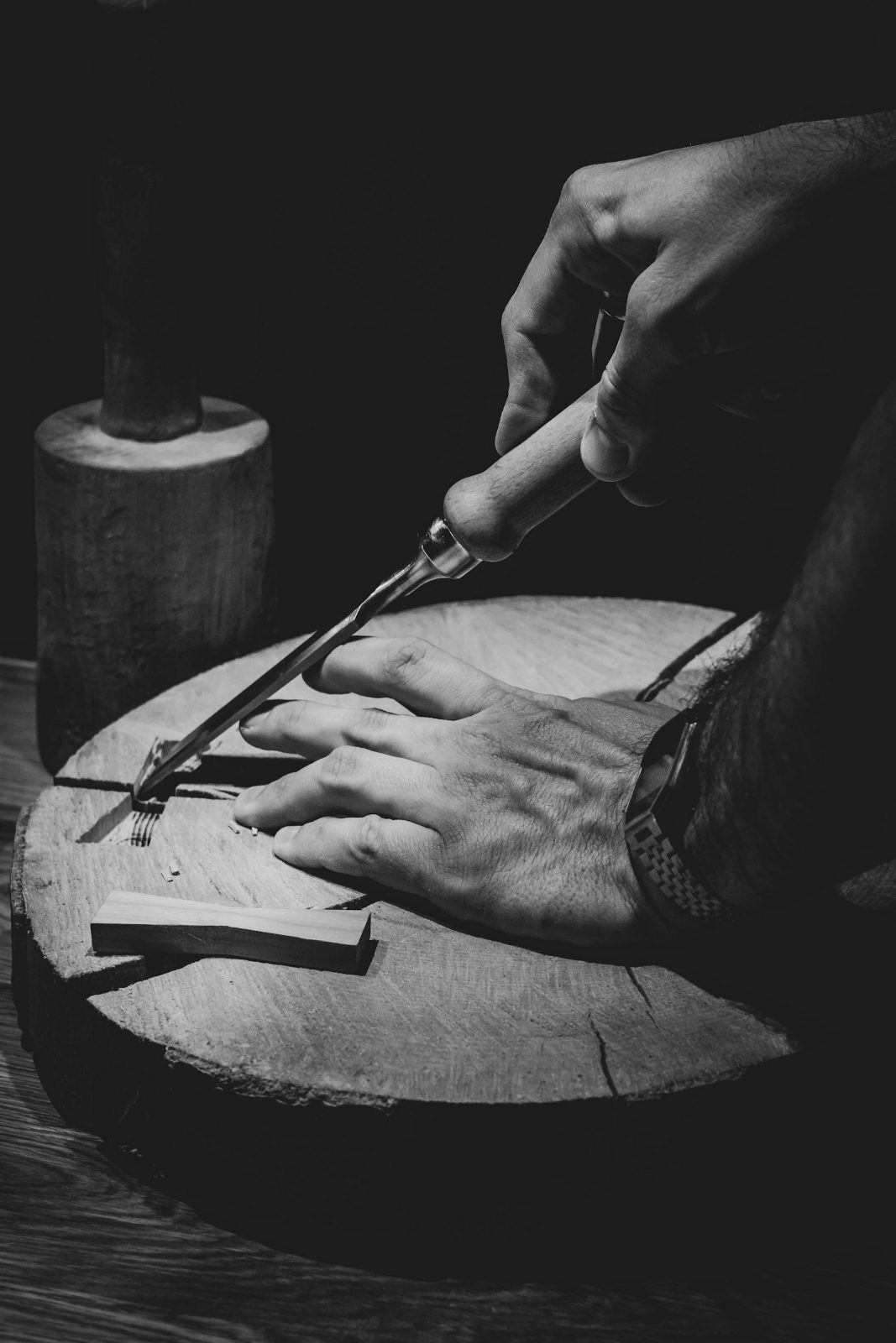 "Made by hand" or "made by model" no longer tells you much — article by kvlo
