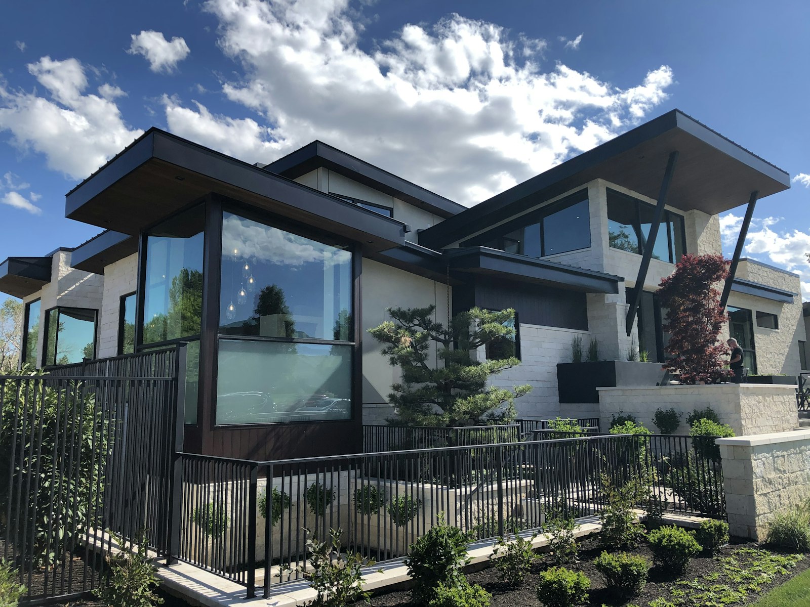 Corner Plot House